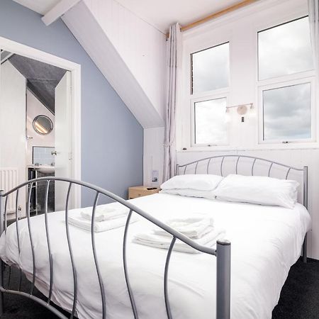 Hotel Blencathra à Whitby Extérieur photo