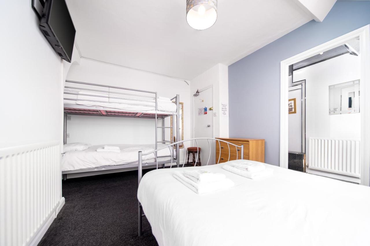 Hotel Blencathra à Whitby Extérieur photo