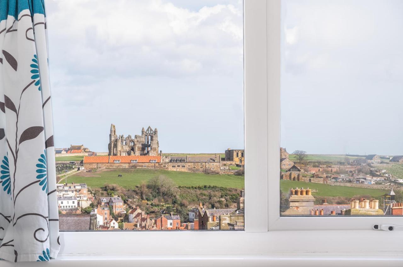 Hotel Blencathra à Whitby Extérieur photo