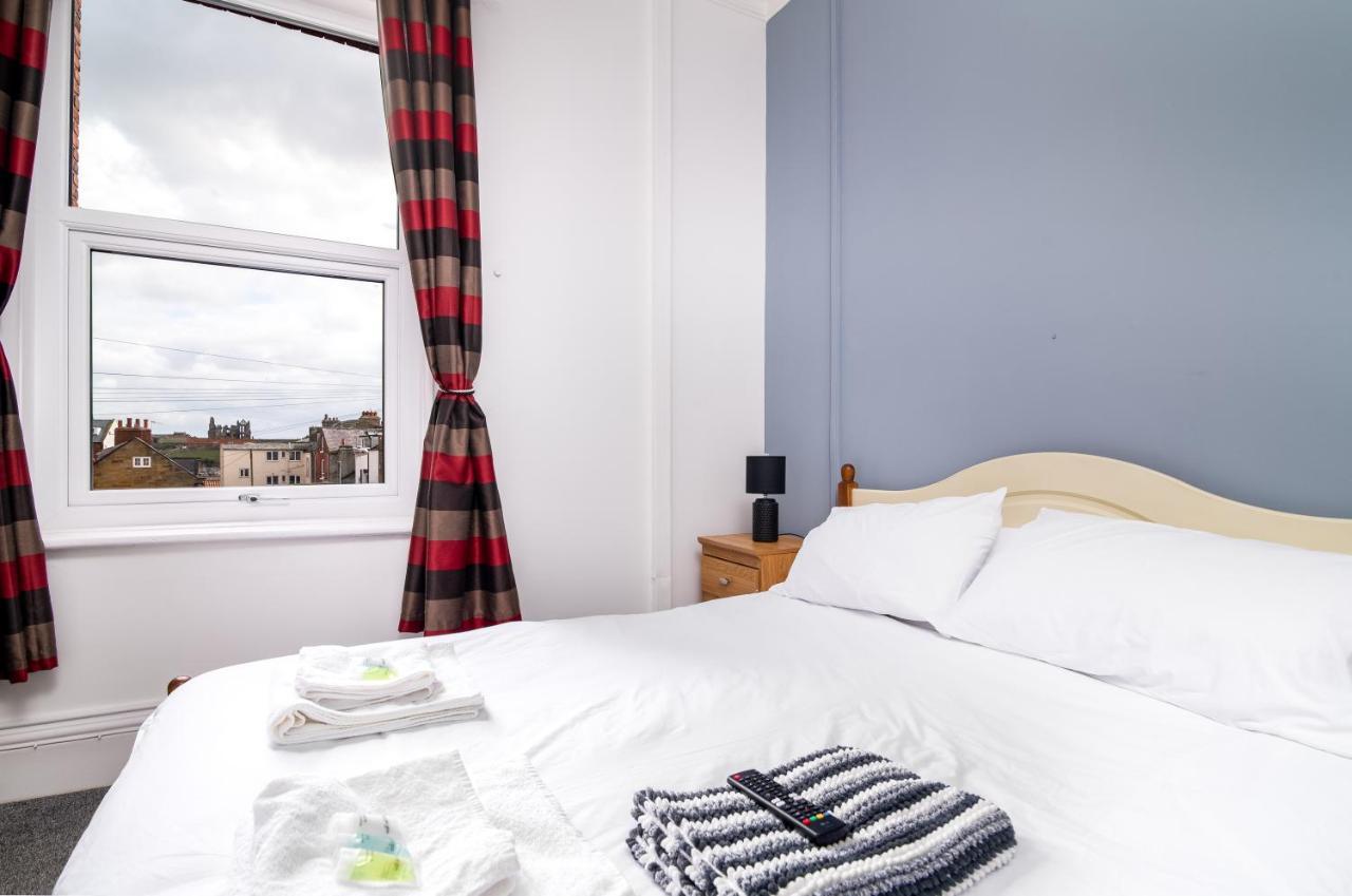 Hotel Blencathra à Whitby Extérieur photo